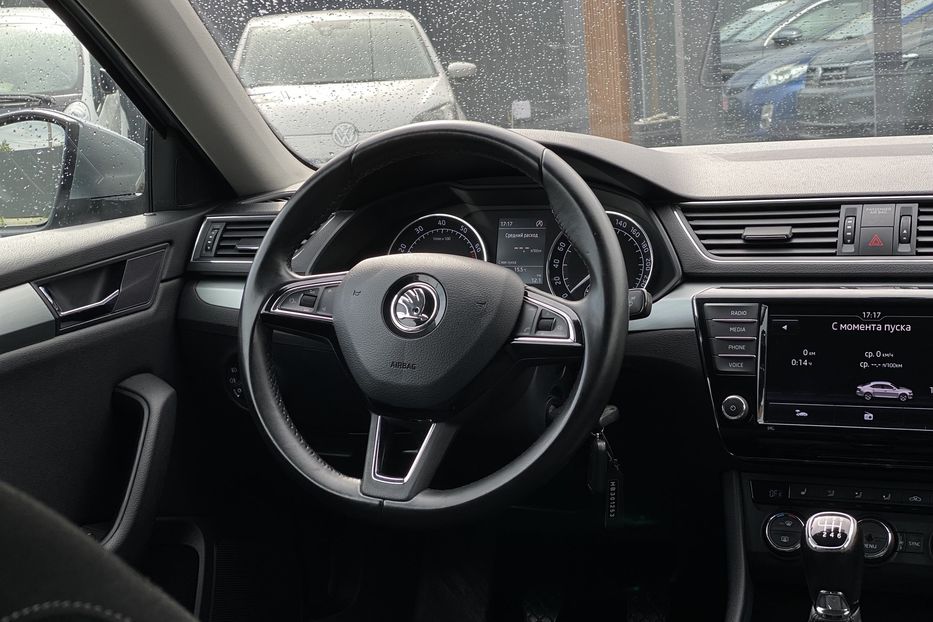Продам Skoda Superb 2017 года в Луцке