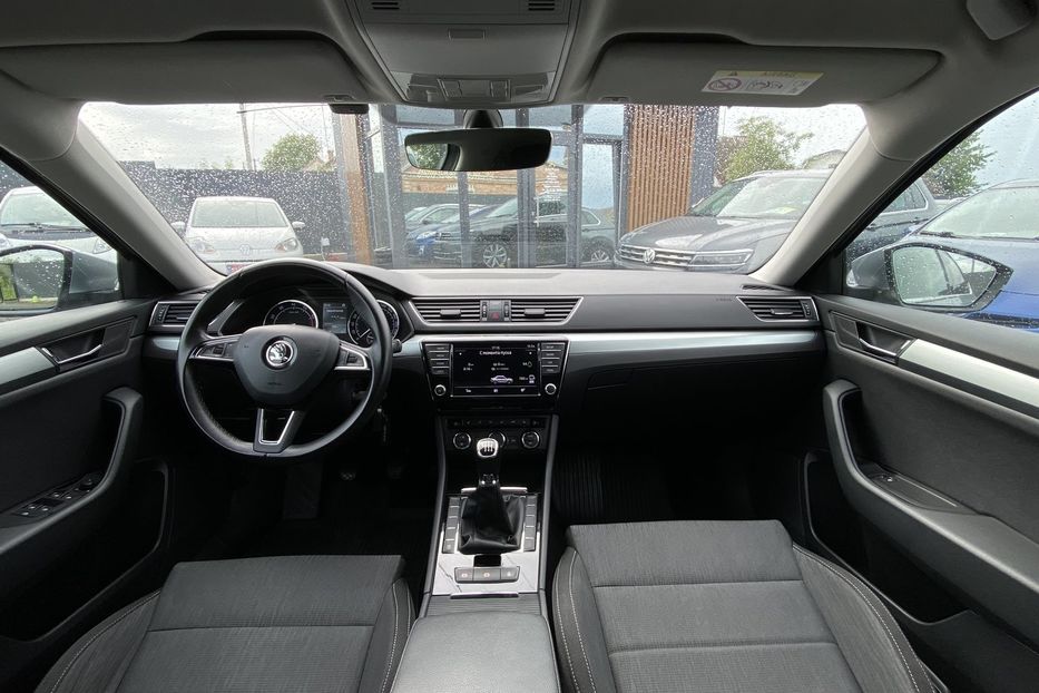 Продам Skoda Superb 2017 года в Луцке