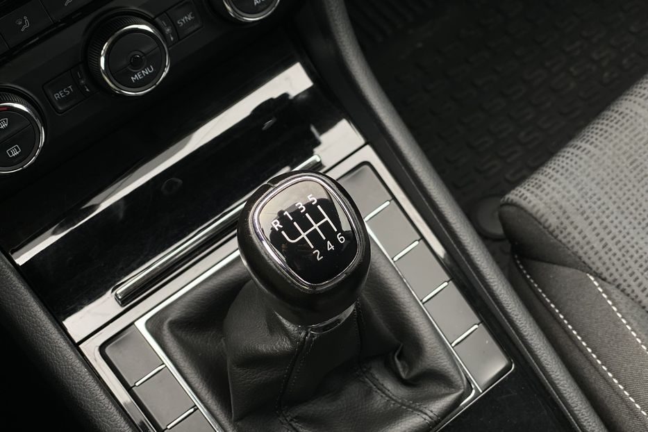 Продам Skoda Superb 2017 года в Луцке