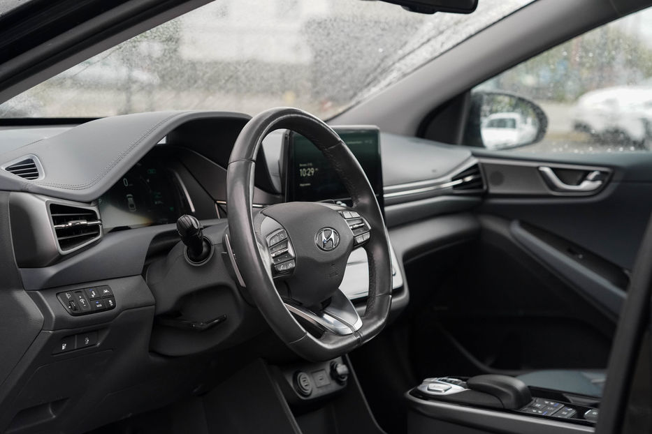Продам Hyundai Ioniq 2020 года в Черновцах