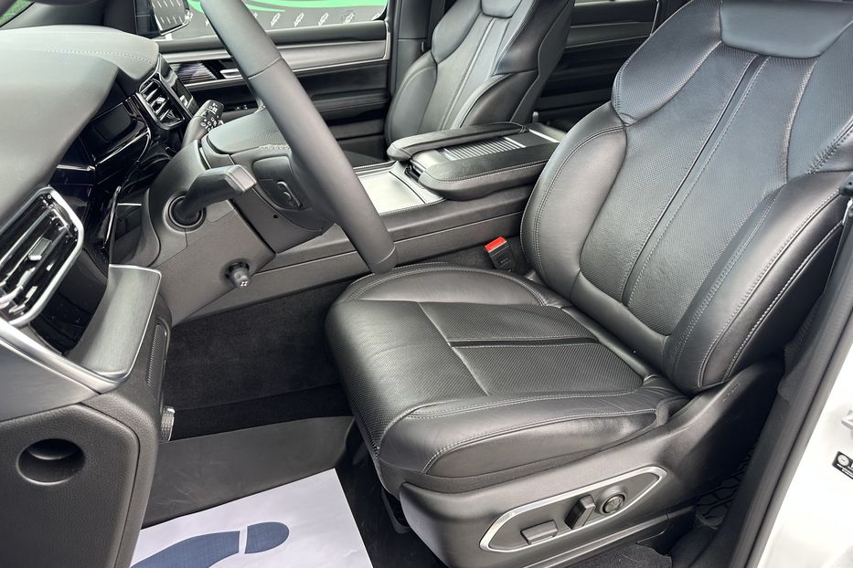 Продам Jeep CJ Wagoneer Series Carbide 2023 года в Киеве