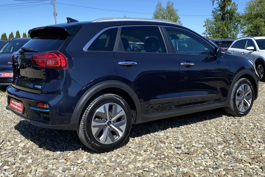 Продам Kia Niro 64кВт ТепловийПдгрвкермасидінь 2021 года в Львове