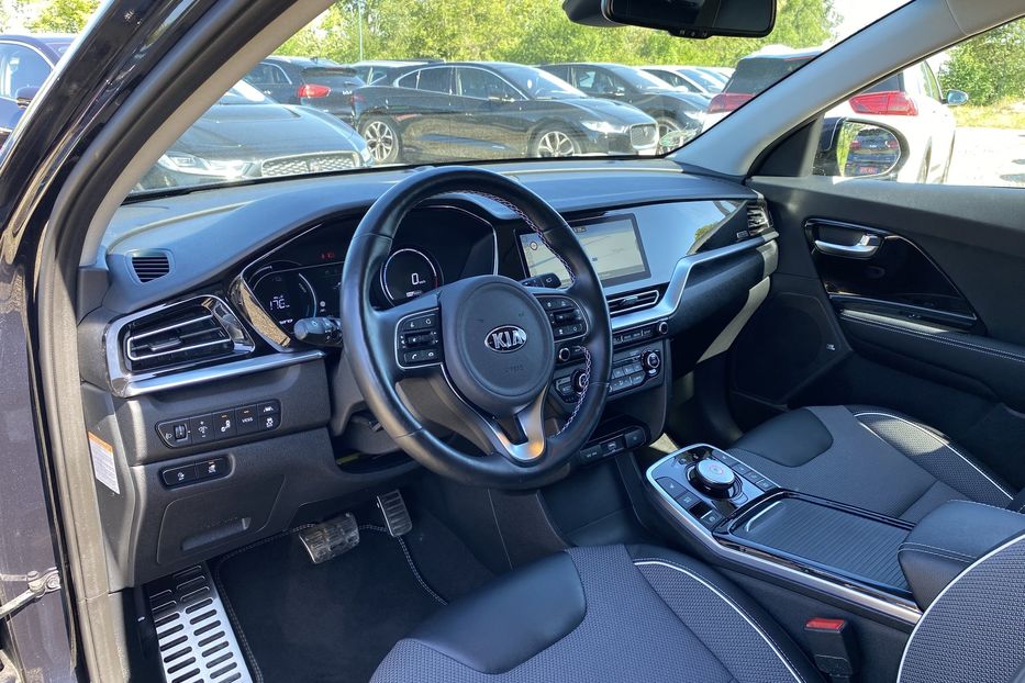 Продам Kia Niro 64кВт ТепловийПдгрвкермасидінь 2021 года в Львове
