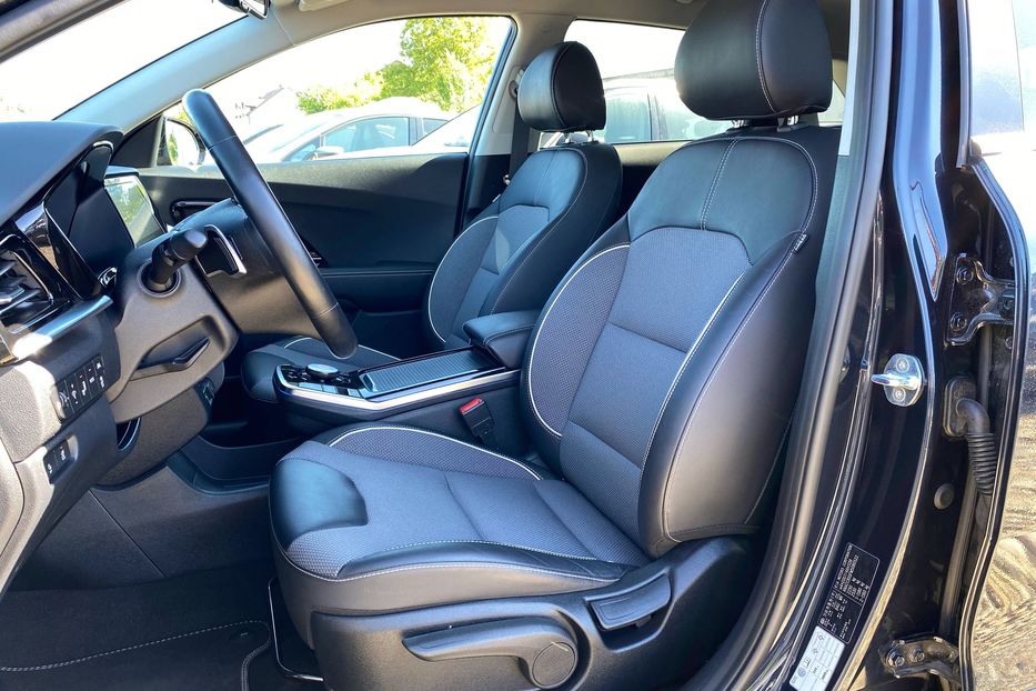 Продам Kia Niro 64кВт ТепловийПдгрвкермасидінь 2021 года в Львове