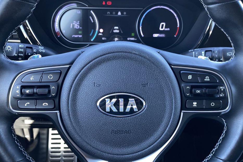 Продам Kia Niro 64кВт ТепловийПдгрвкермасидінь 2021 года в Львове