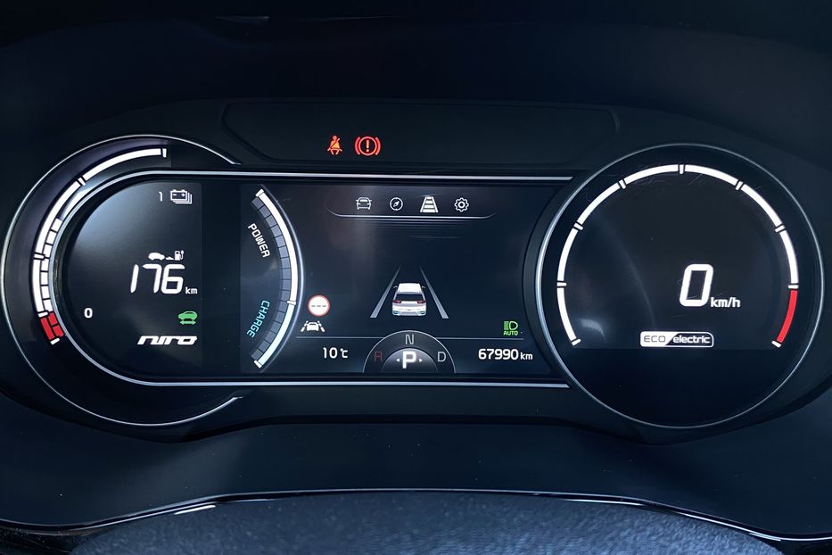 Продам Kia Niro 64кВт ТепловийПдгрвкермасидінь 2021 года в Львове