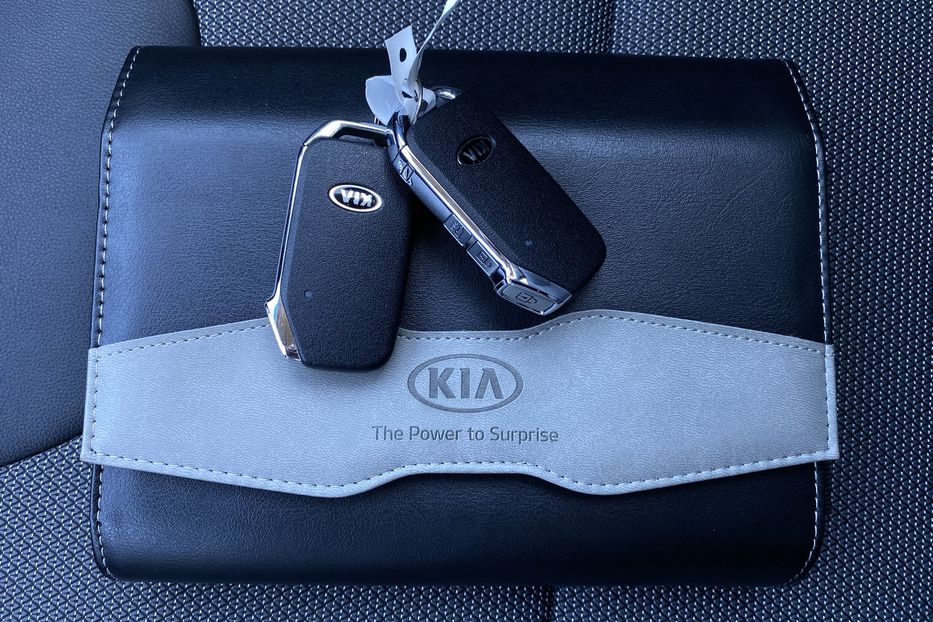 Продам Kia Niro 64кВт ТепловийПдгрвкермасидінь 2021 года в Львове