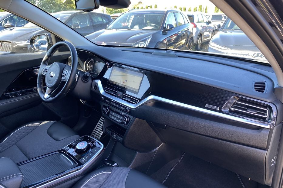 Продам Kia Niro 64кВт ТепловийПдгрвкермасидінь 2021 года в Львове