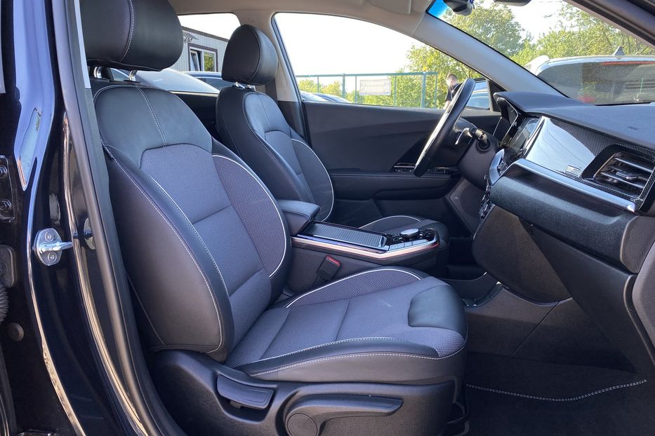 Продам Kia Niro 64кВт ТепловийПдгрвкермасидінь 2021 года в Львове