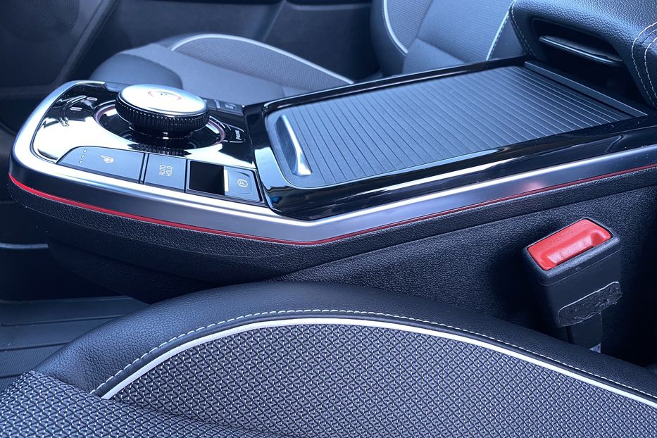 Продам Kia Niro 64кВт ТепловийПдгрвкермасидінь 2021 года в Львове
