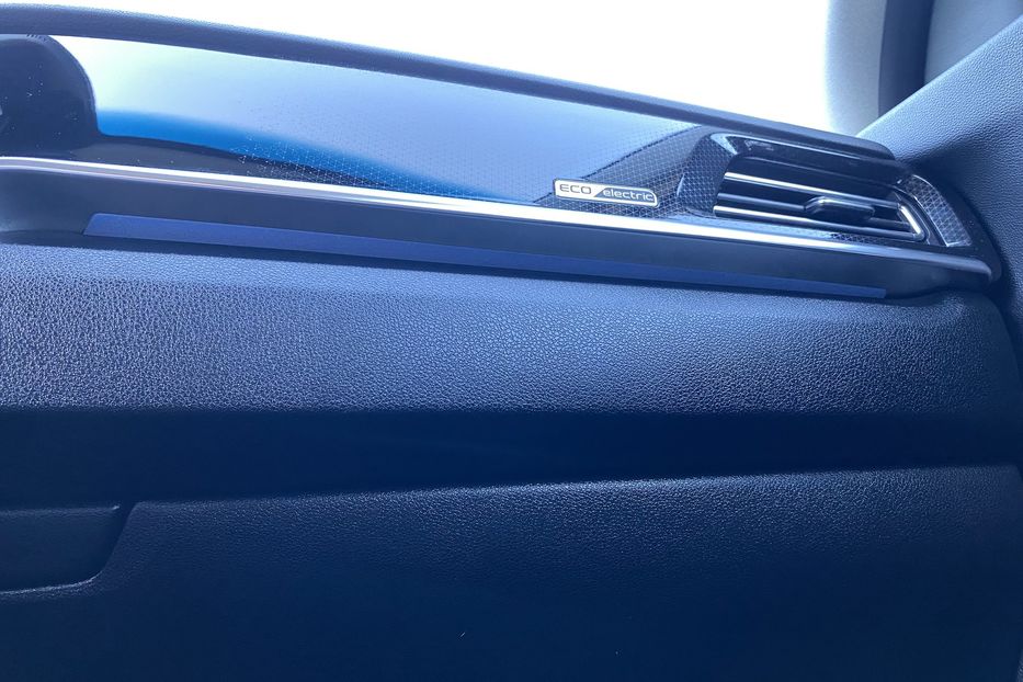 Продам Kia Niro 64кВт ТепловийПдгрвкермасидінь 2021 года в Львове