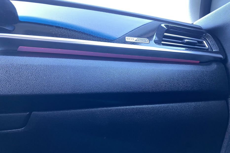 Продам Kia Niro 64кВт ТепловийПдгрвкермасидінь 2021 года в Львове