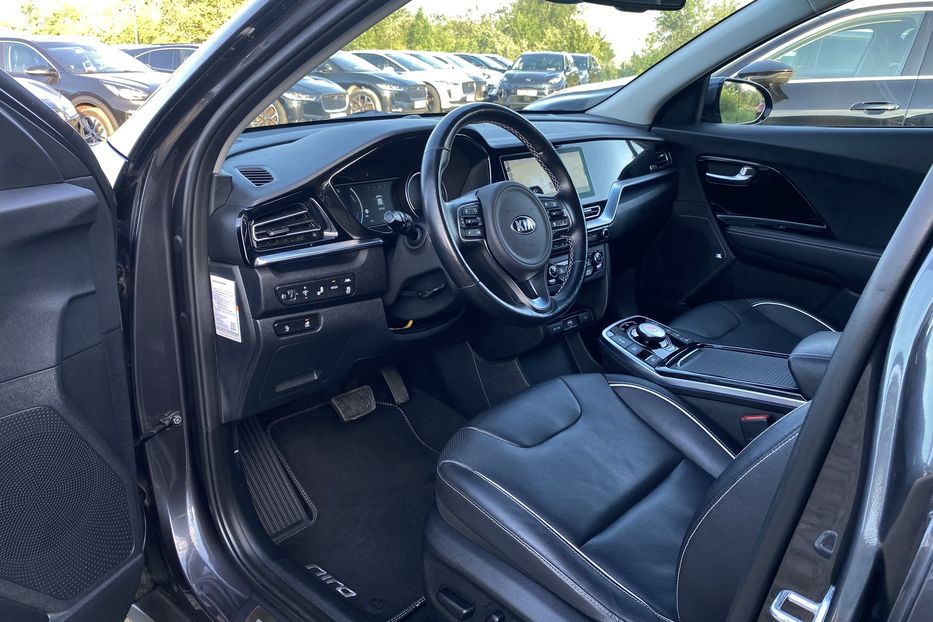 Продам Kia Niro 64kWhМакс.комплектаціяPrestige 2020 года в Львове