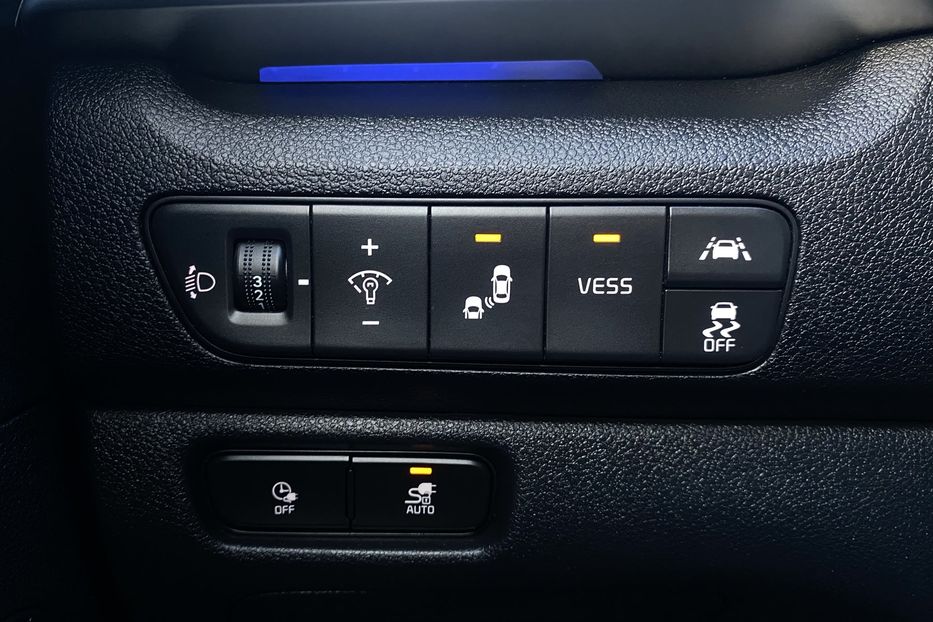 Продам Kia Niro 64kWhМакс.комплектаціяPrestige 2020 года в Львове