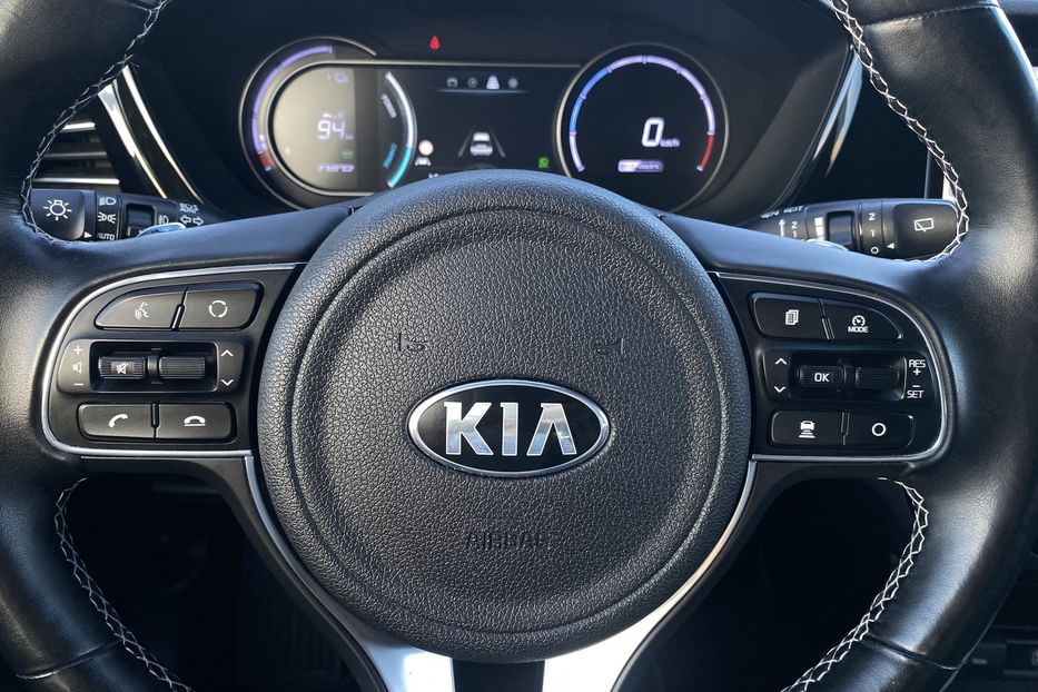 Продам Kia Niro 64kWhМакс.комплектаціяPrestige 2020 года в Львове