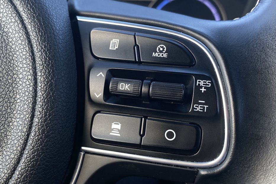 Продам Kia Niro 64kWhМакс.комплектаціяPrestige 2020 года в Львове