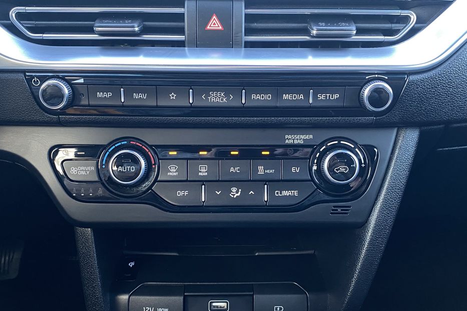 Продам Kia Niro 64kWhМакс.комплектаціяPrestige 2020 года в Львове