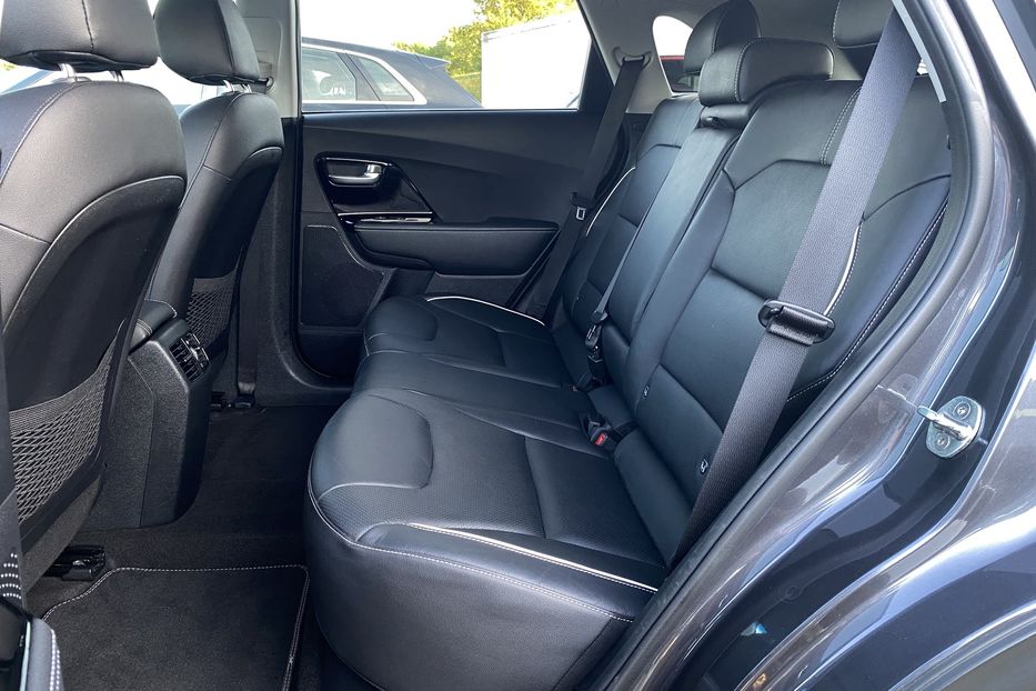 Продам Kia Niro 64kWhМакс.комплектаціяPrestige 2020 года в Львове