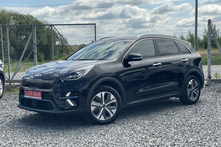 Продам Kia Niro 64kw резерв Р 2022 года в Львове