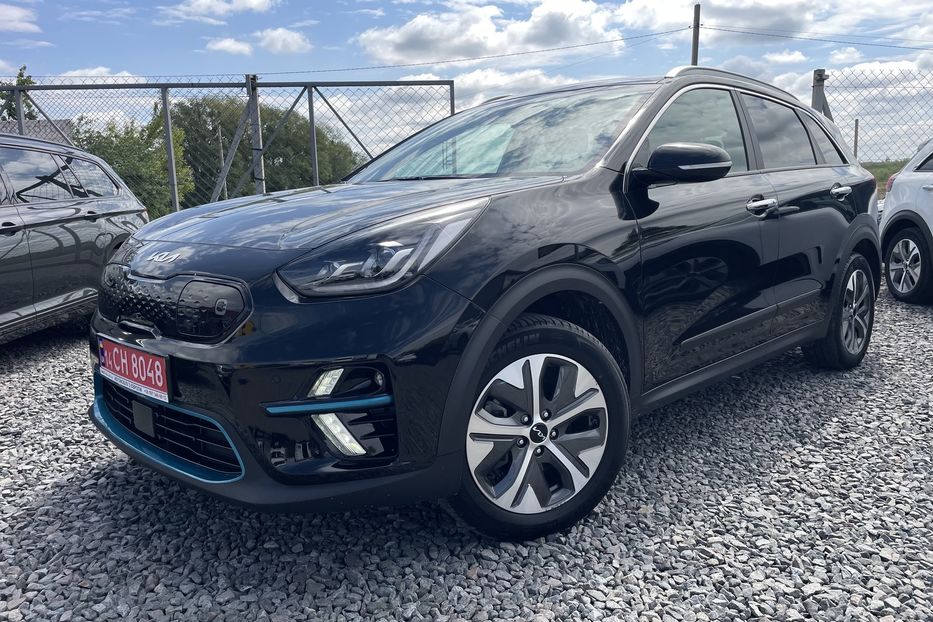 Продам Kia Niro 64kw резерв Р 2022 года в Львове