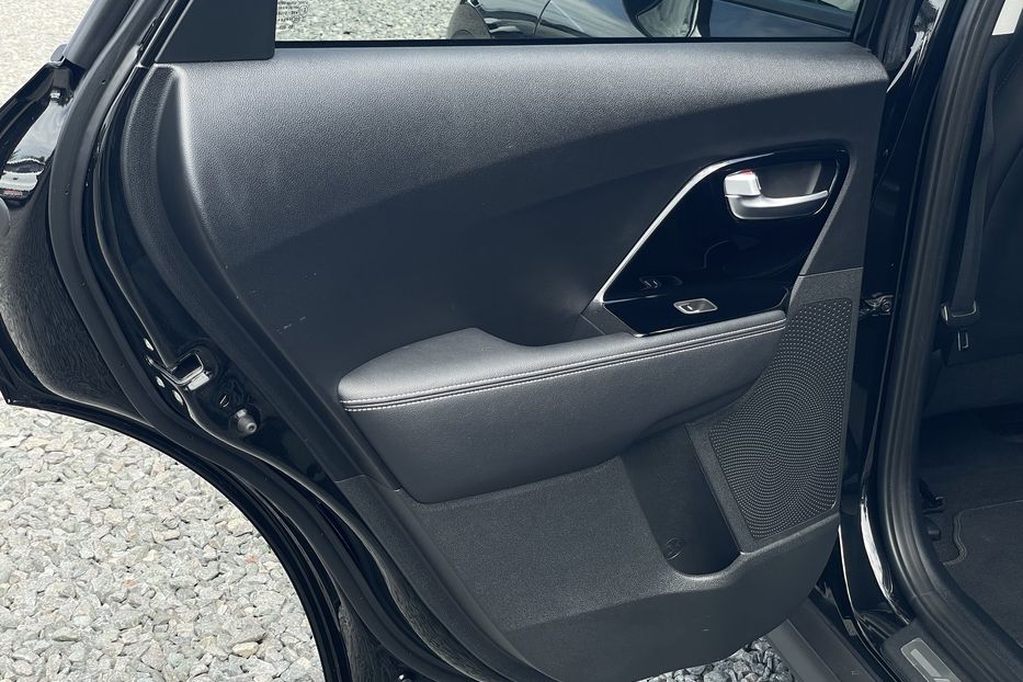 Продам Kia Niro 64kw резерв Р 2022 года в Львове
