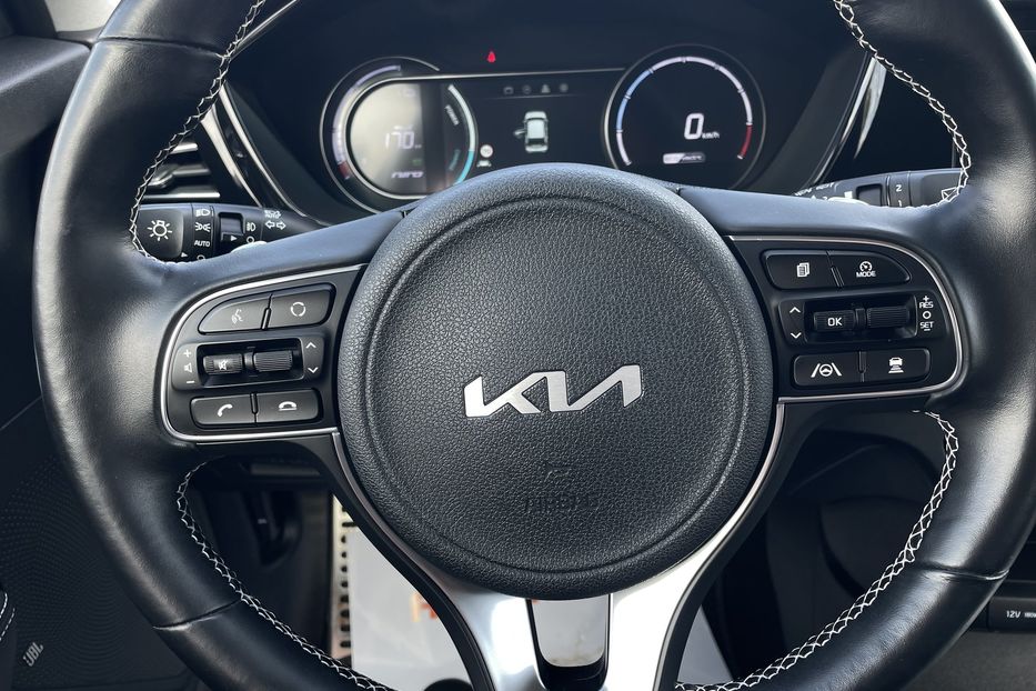Продам Kia Niro 64kw резерв Р 2022 года в Львове