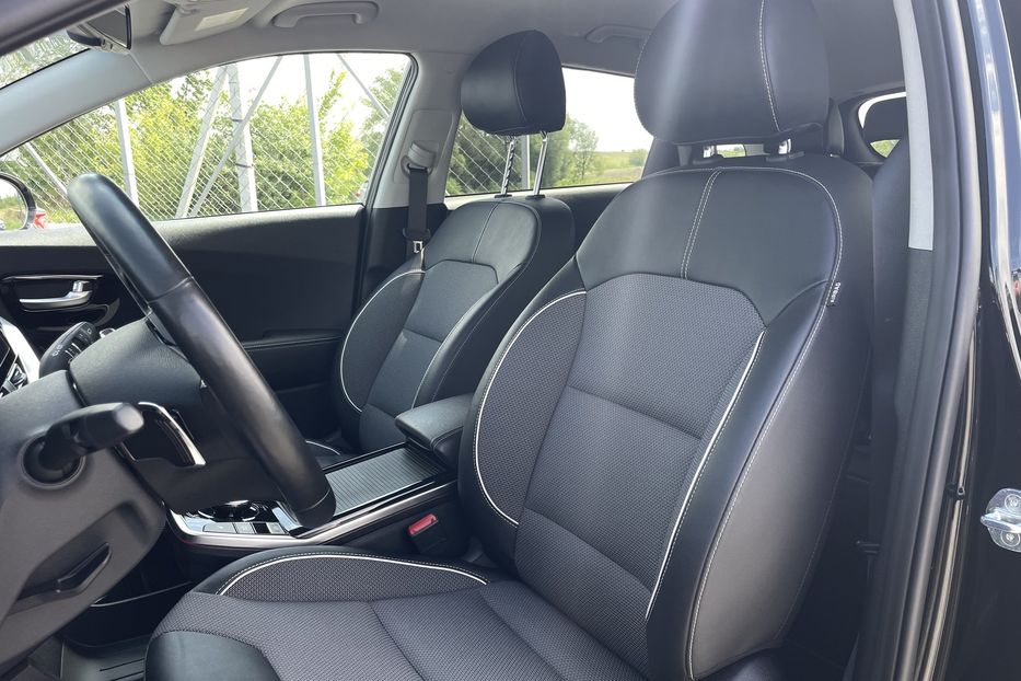 Продам Kia Niro 64kw резерв Р 2022 года в Львове