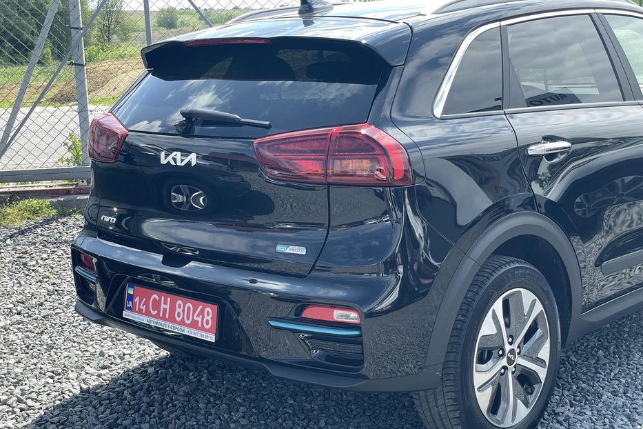 Продам Kia Niro 64kw резерв Р 2022 года в Львове