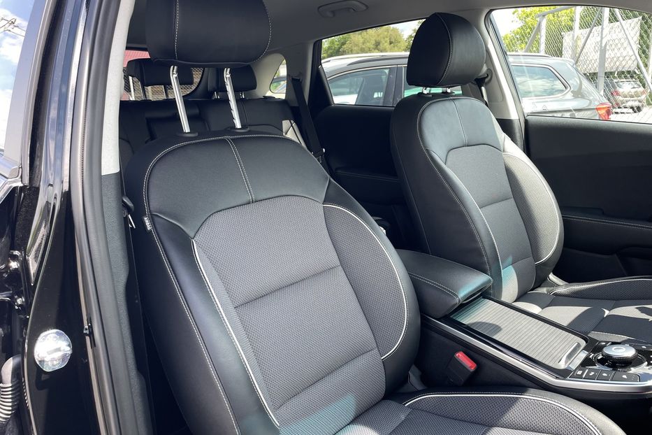 Продам Kia Niro 64kw резерв Р 2022 года в Львове