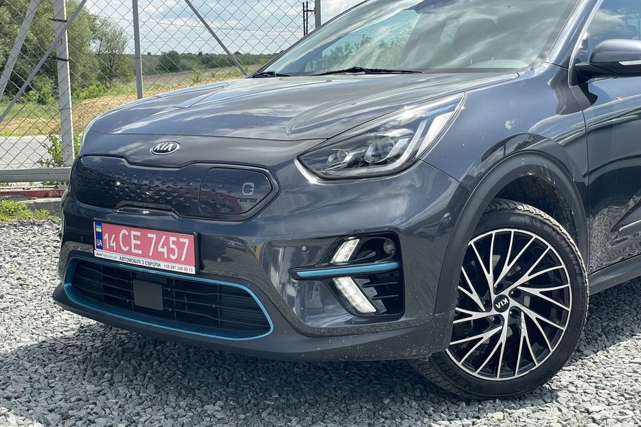 Продам Kia Niro 64 kw 2019 года в Львове