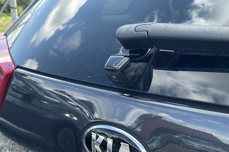 Продам Kia Niro 64 kw 2019 года в Львове