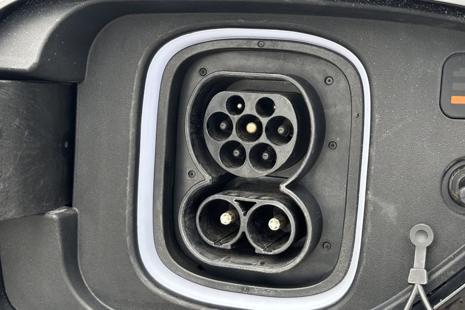 Продам Hyundai Kona 64 kw м.Рівне 2021 года в Львове