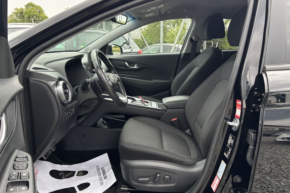 Продам Hyundai Kona 64 kw м.Рівне 2021 года в Львове