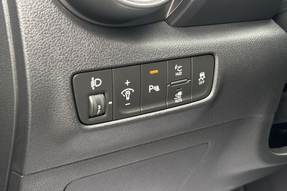 Продам Hyundai Kona 64 kw м.Рівне 2021 года в Львове