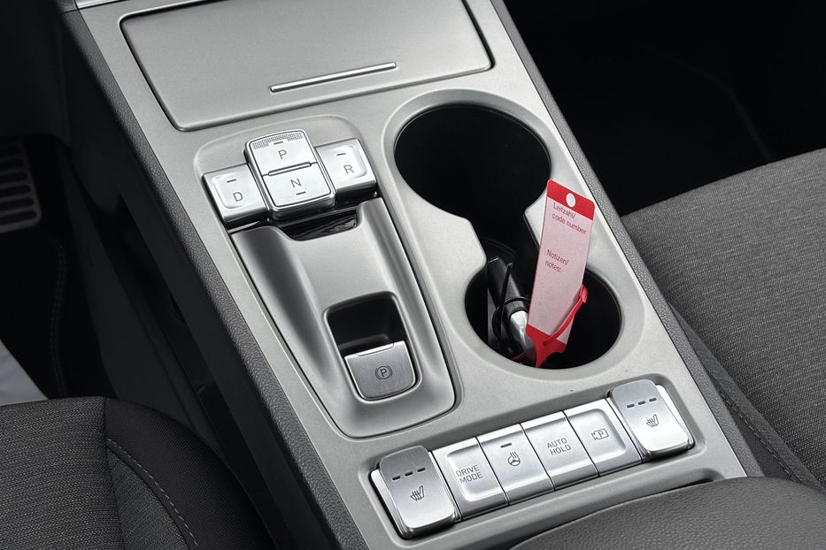 Продам Hyundai Kona 64 kw м.Рівне 2021 года в Львове