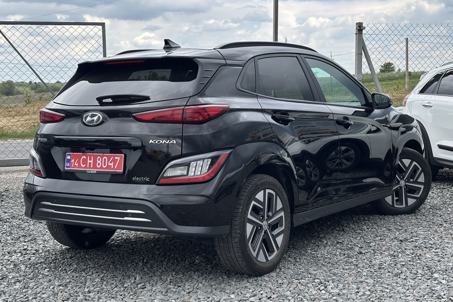 Продам Hyundai Kona 64 kw м.Рівне 2021 года в Львове