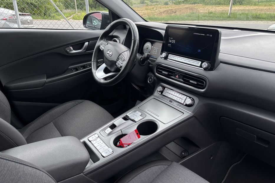 Продам Hyundai Kona 64 kw м.Рівне 2021 года в Львове