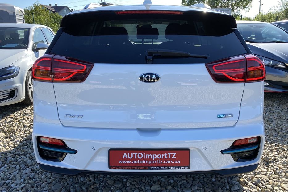 Продам Kia Niro 64kWh Макс.+Колеса РЕЗЕРВ 2020 года в Львове