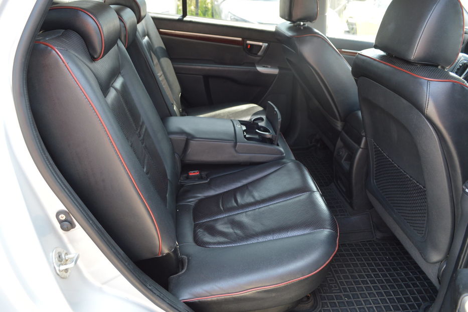 Продам Hyundai Santa FE 7 мест 2008 года в Одессе