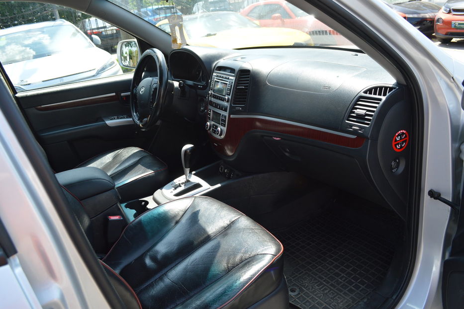 Продам Hyundai Santa FE 7 мест 2008 года в Одессе