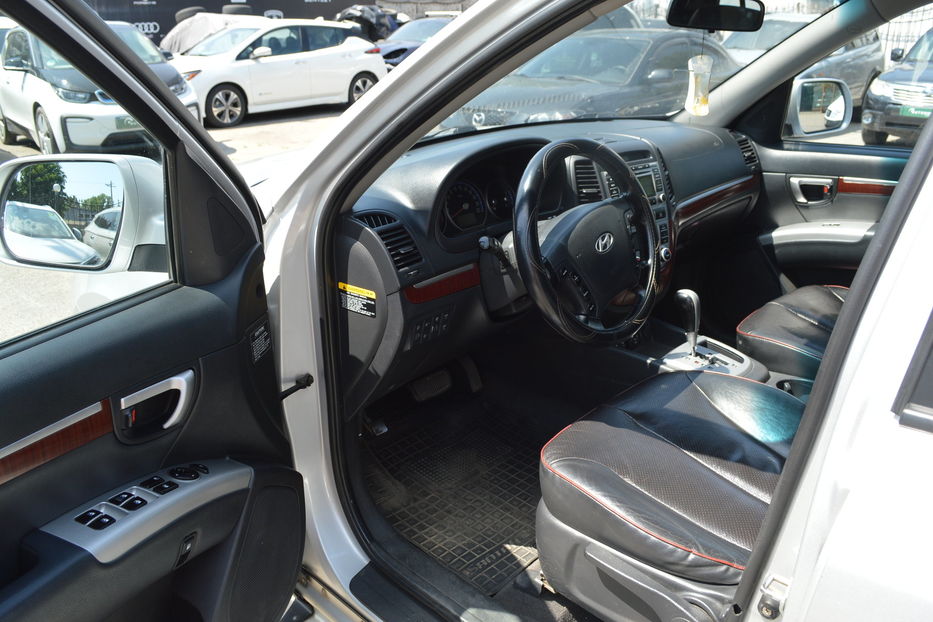 Продам Hyundai Santa FE 7 мест 2008 года в Одессе