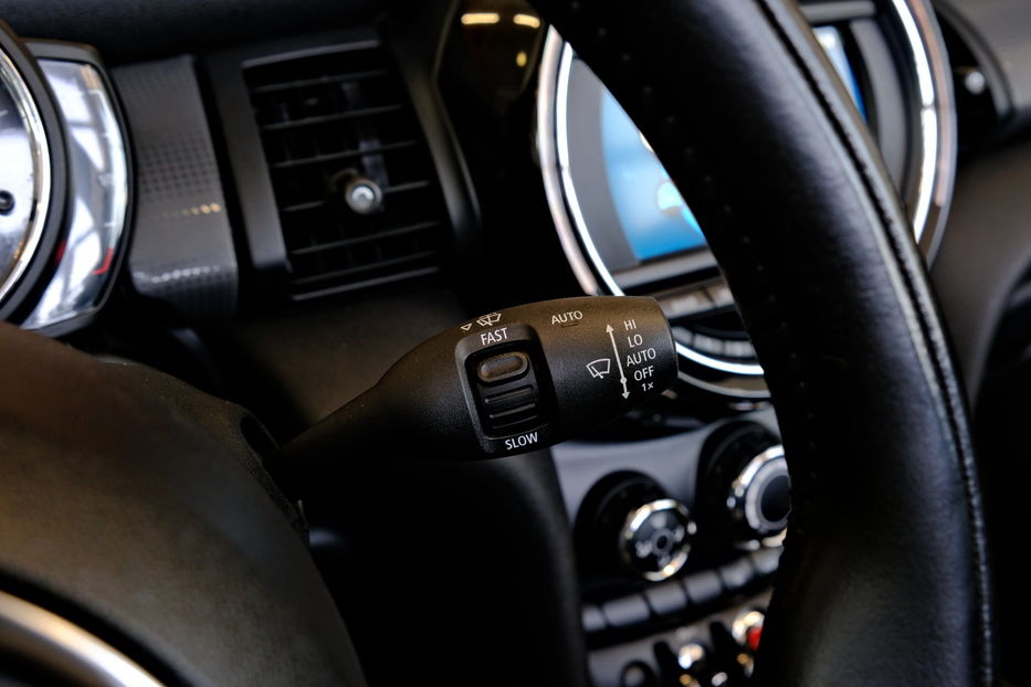 Продам MINI Cooper Convertible 2019 года в Одессе