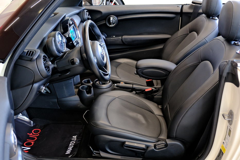 Продам MINI Cooper Convertible 2019 года в Одессе