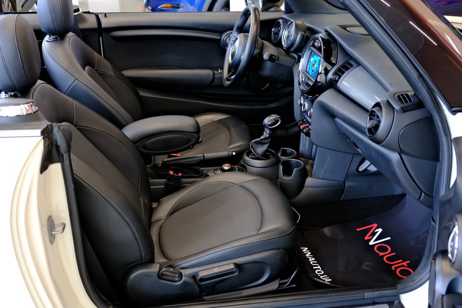 Продам MINI Cooper Convertible 2019 года в Одессе