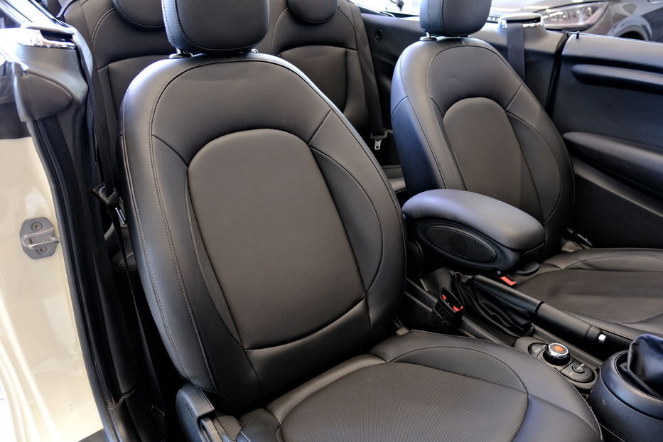Продам MINI Cooper Convertible 2019 года в Одессе