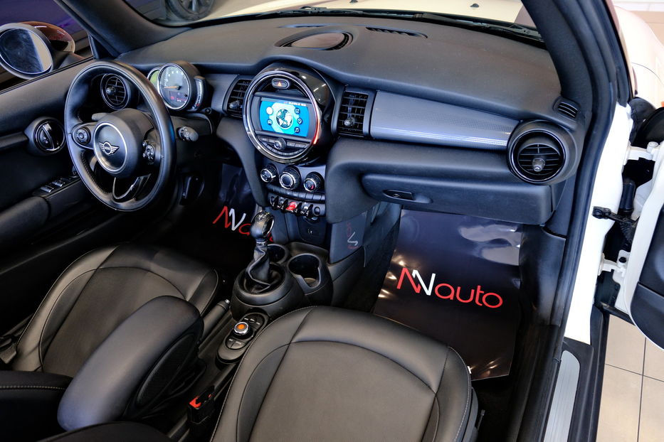 Продам MINI Cooper Convertible 2019 года в Одессе