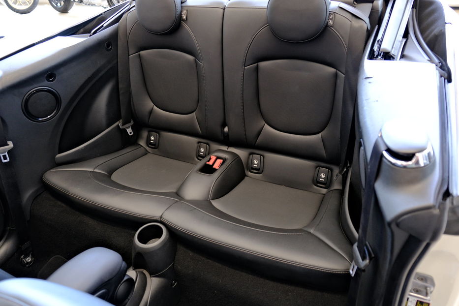 Продам MINI Cooper Convertible 2019 года в Одессе