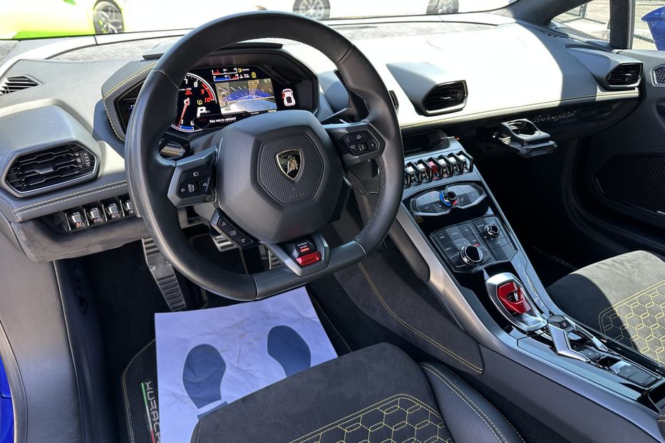 Продам Lamborghini Huracan 2017 года в Киеве