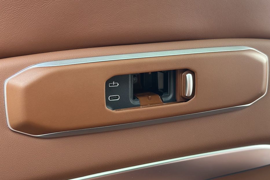 Продам BMW Alpina XB7 2023 года в Киеве