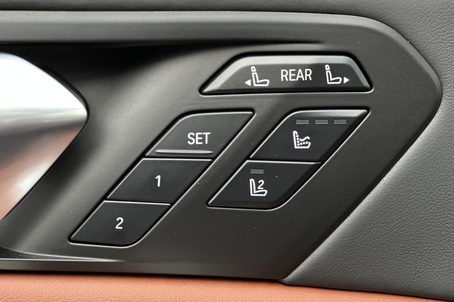 Продам BMW Alpina XB7 2023 года в Киеве